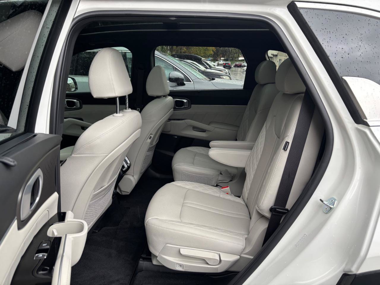 Used 2025 Kia Sorento SX Prestige AWD/4WD image 20