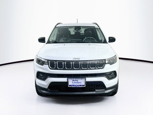 Used 2022 Jeep Compass Latitude AWD/4WD image 2