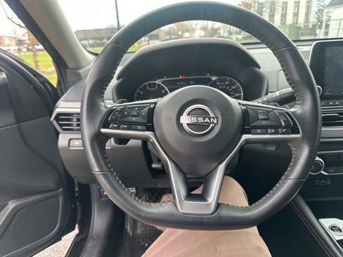 Used 2023 Nissan Altima 2.5 SR image 36