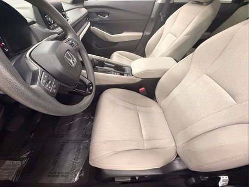 Certified 2025 Honda Accord SE image 13