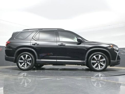 Certified 2023 Honda Pilot Elite image 26