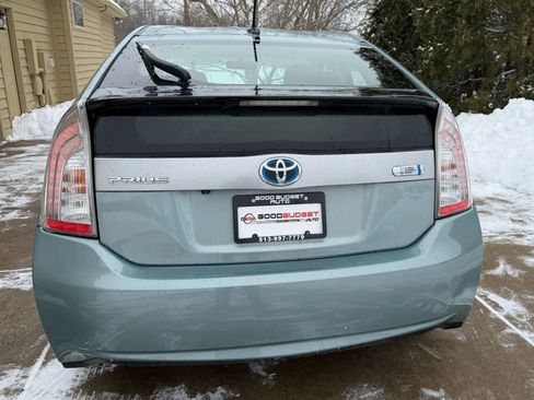Used 2013 Toyota Prius Plug-In Hybrid image 8