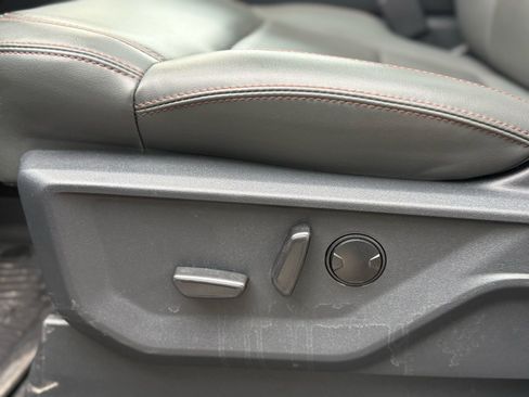 Used 2025 Ford Expedition Active image 8