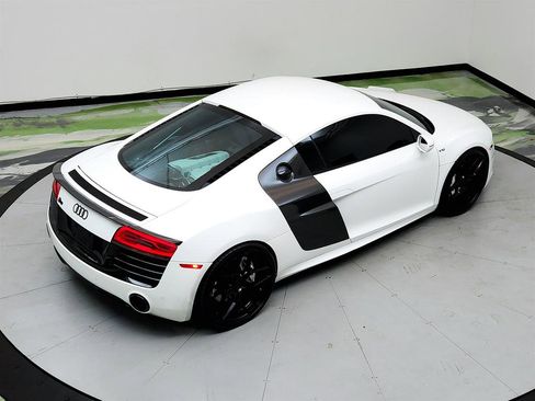 Used 2014 Audi R8 V10 image 32