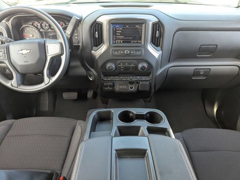 Certified 2025 Chevrolet Silverado 2500 Custom w/ Custom Value Package image 15