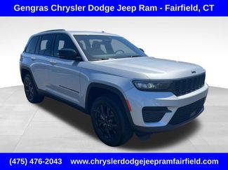Certified 2024 Jeep Grand Cherokee Altitude AWD/4WD 360° Tour
