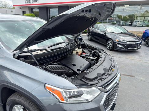 Used 2019 Chevrolet Traverse LT w/ LPO, Floor Liner Package AWD/4WD image 79
