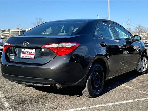 Used 2015 Toyota Corolla L image 11