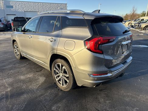 Used 2020 GMC Terrain Denali w/ Denali Premium Package image 6