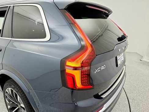 New 2026 Volvo XC90 T8 Plus w/ Protection Package Premier AWD/4WD image 28