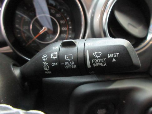 Used 2021 Jeep Wrangler Unlimited Sahara w/ LED Lighting Group AWD/4WD image 24
