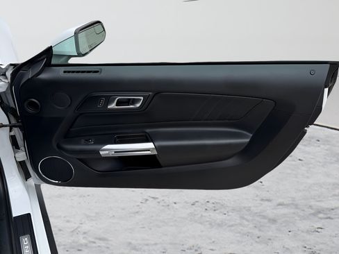 Used 2019 Ford Mustang Premium RWD image 23