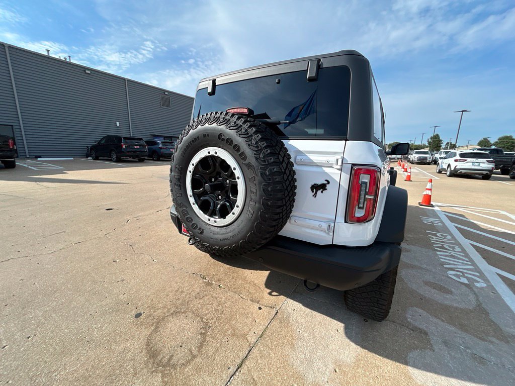 Used 2023 Ford Bronco Badlands AWD/4WD image 7