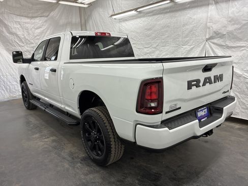 Certified 2025 RAM 2500 Big Horn AWD/4WD image 6