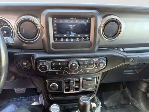 Used 2022 Jeep Gladiator Sport AWD/4WD image 24