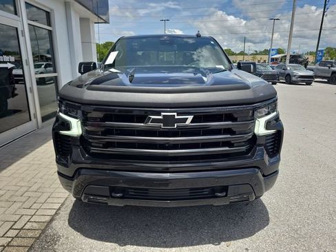 Certified 2025 Chevrolet Silverado 1500 High Country w/ Midnight Edition AWD/4WD image 2