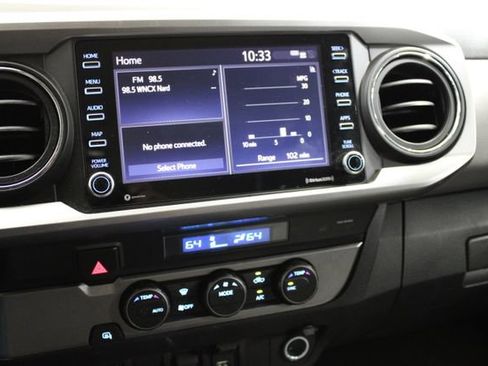 Used 2022 Toyota Tacoma SR5 RWD image 11