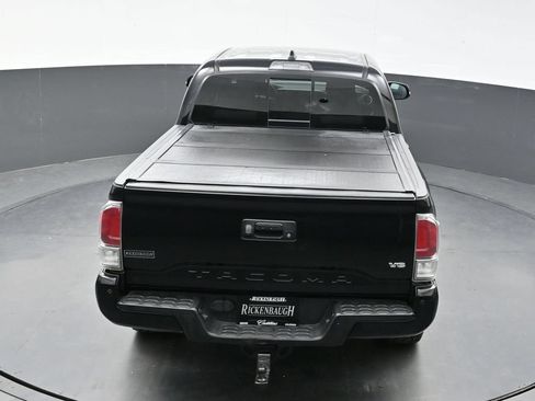 Used 2020 Toyota Tacoma TRD Off-Road w/ Technology Package AWD/4WD image 33