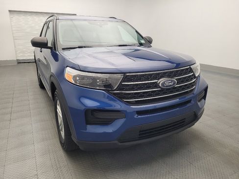 Used 2021 Ford Explorer XLT image 14