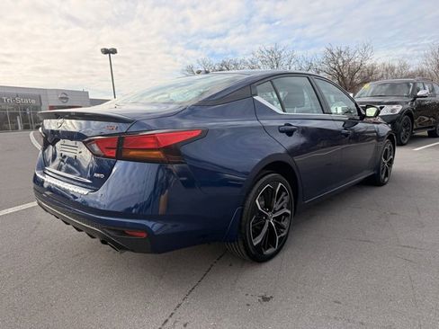 Certified 2023 Nissan Altima 2.5 SR image 5