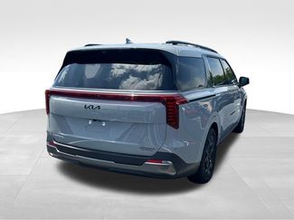 Used 2025 Kia Carnival SX Prestige FWD video 5