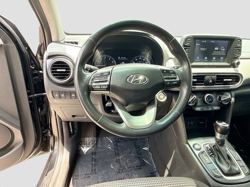 Used 2021 Hyundai Kona SEL FWD image 11