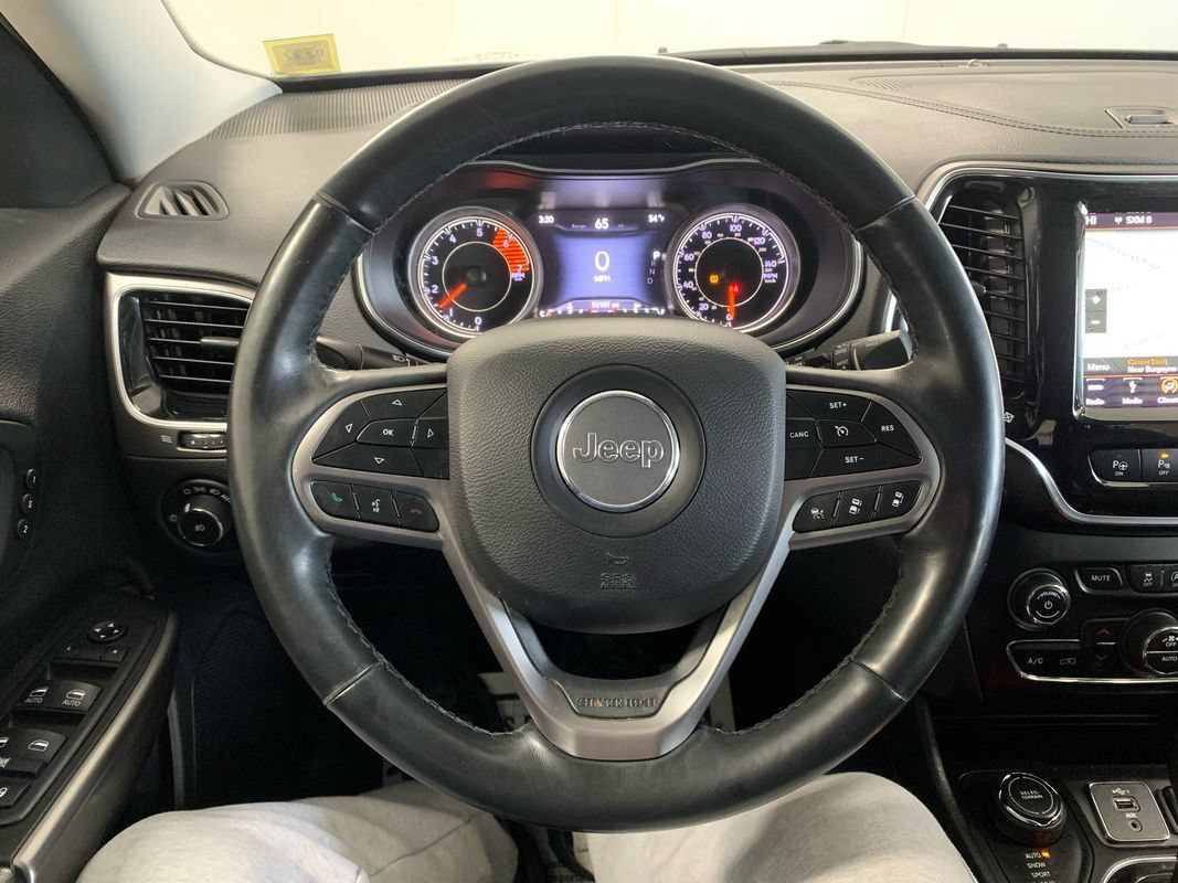Used 2019 Jeep Cherokee Limited w/ Technology Group AWD/4WD image 36