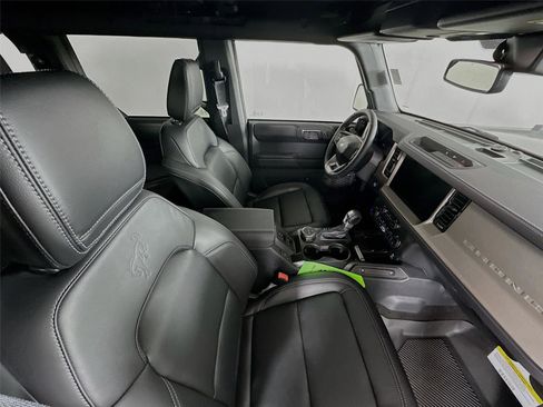 New 2025 Ford Bronco Outer Banks image 27