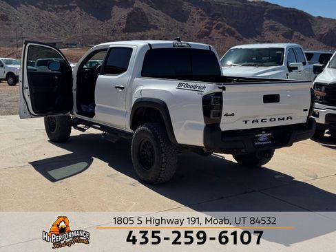 Used 2023 Toyota Tacoma TRD Off-Road AWD/4WD image 13