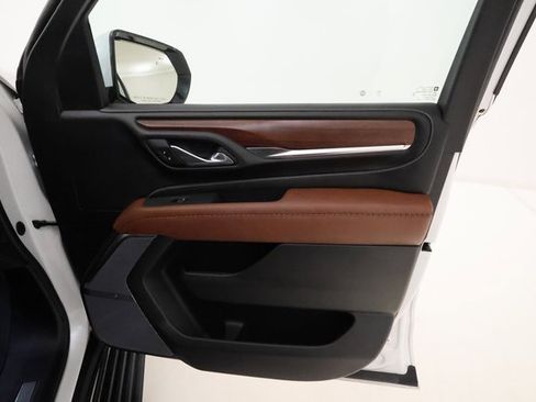 Certified 2023 GMC Yukon Denali Ultimate image 25