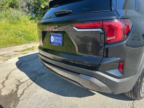 Used 2025 GMC Terrain Elevation AWD/4WD image 14