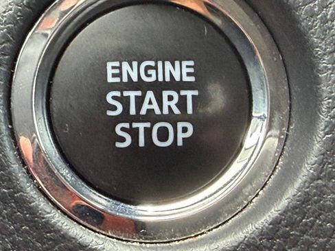 Used 2024 Toyota RAV4 XLE FWD image 19