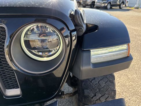 Used 2021 Jeep Wrangler Unlimited Rubicon image 10