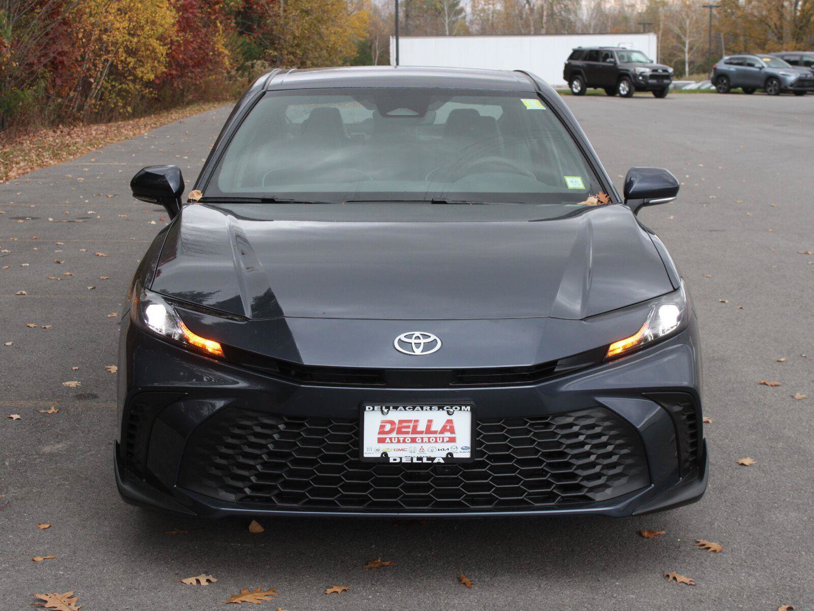 New 2026 Toyota Camry SE w/ Convenience Package FWD image 2