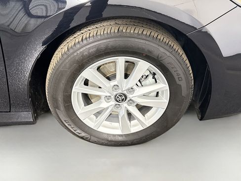 Used 2026 Toyota Camry LE image 32