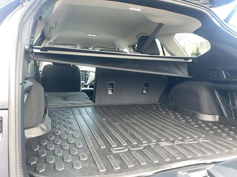 Used 2024 Subaru Outback Premium image 21