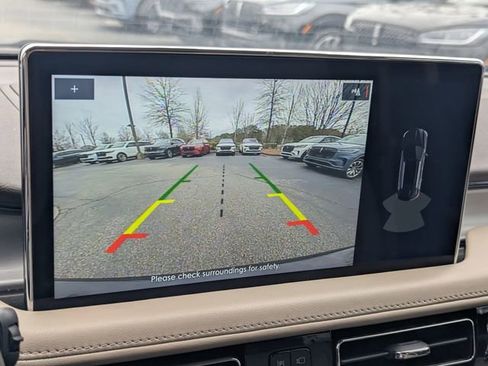 Certified 2022 Lincoln Nautilus FWD w/ Premium Package image 20