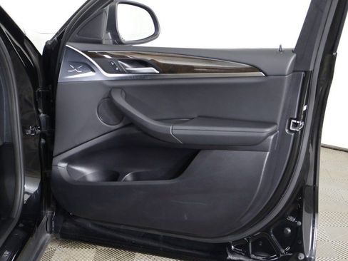 Used 2025 BMW X4 xDrive30i image 28