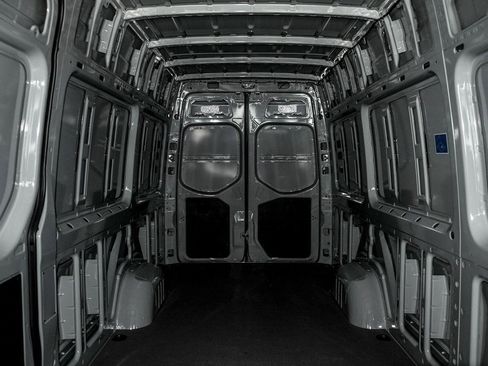 New 2025 Mercedes-Benz Sprinter 2500 image 22
