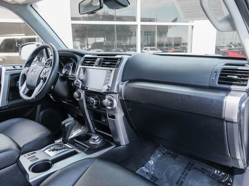 Used 2022 Toyota 4Runner TRD Sport AWD/4WD image 26