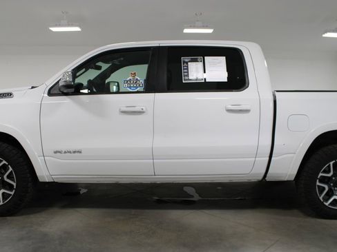 Used 2025 RAM 1500 Laramie AWD/4WD image 6