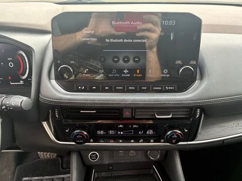 Certified 2022 Nissan Rogue Platinum w/ Head-Up Display Package FWD image 13