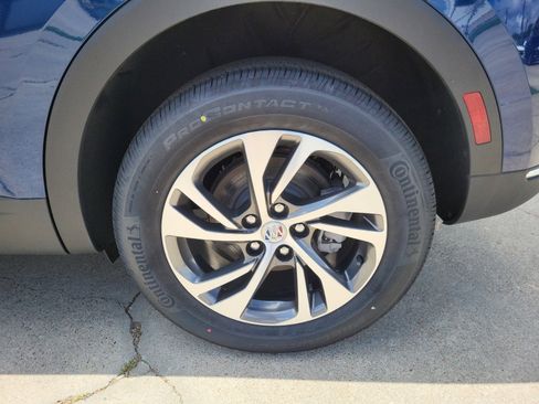 Used 2023 Buick Envision Essence image 25