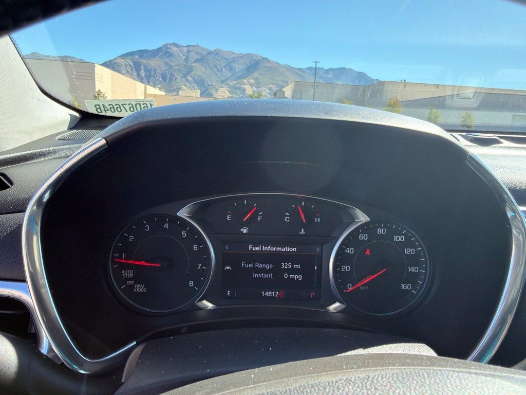 Used 2020 Chevrolet Equinox LT AWD/4WD image 18