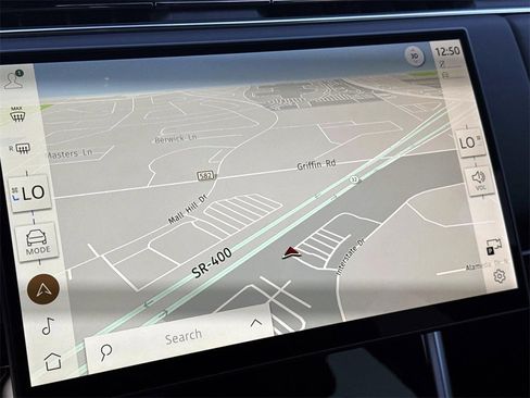 New 2025 Land Rover Range Rover Long Wheelbase SE image 24