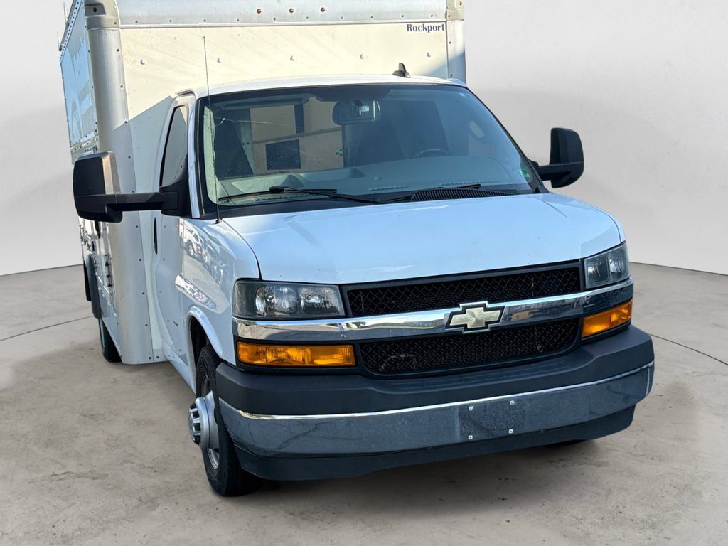 Used 2022 Chevrolet Express 3500 w/ Power Convenience Package RWD image 1