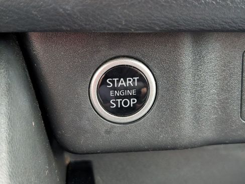 Used 2021 Nissan Rogue SL FWD image 28