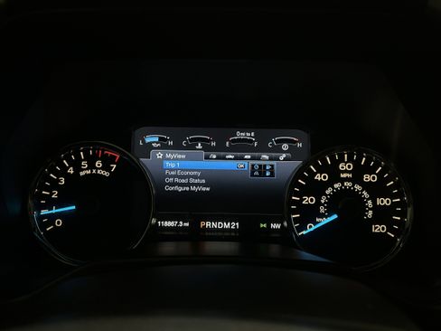 Used 2016 Ford F150 Lariat w/ Equipment Group 502A Luxury image 9