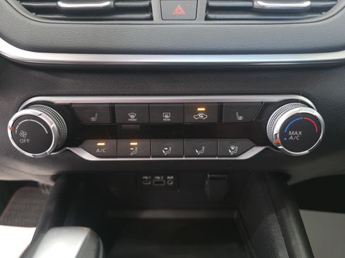Used 2019 Nissan Altima 2.5 SR w/ SR Premium Package AWD/4WD image 20