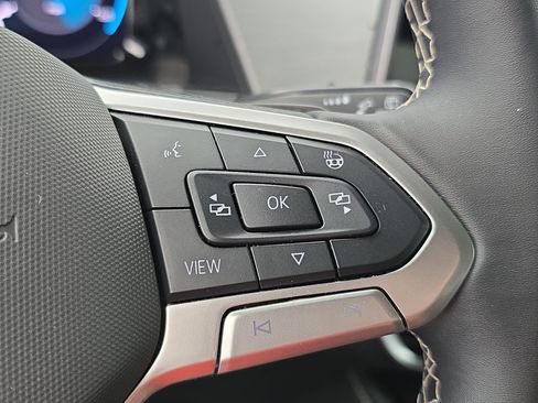 Certified 2024 Volkswagen Atlas Cross Sport SE AWD/4WD image 17